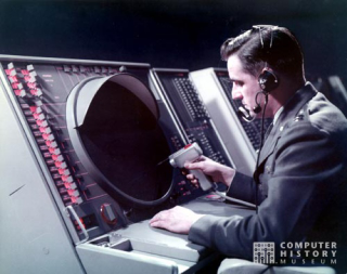 Illustration for article titled Computing Classic: The 1954 SAGE Protected the US From Invasions That Never Came